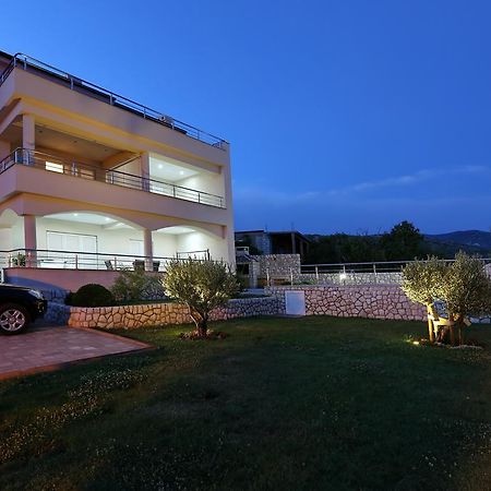 Apartments Villa Residenca Novi Vinodolski Δωμάτιο φωτογραφία