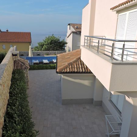 Apartments Villa Residenca Novi Vinodolski Εξωτερικό φωτογραφία