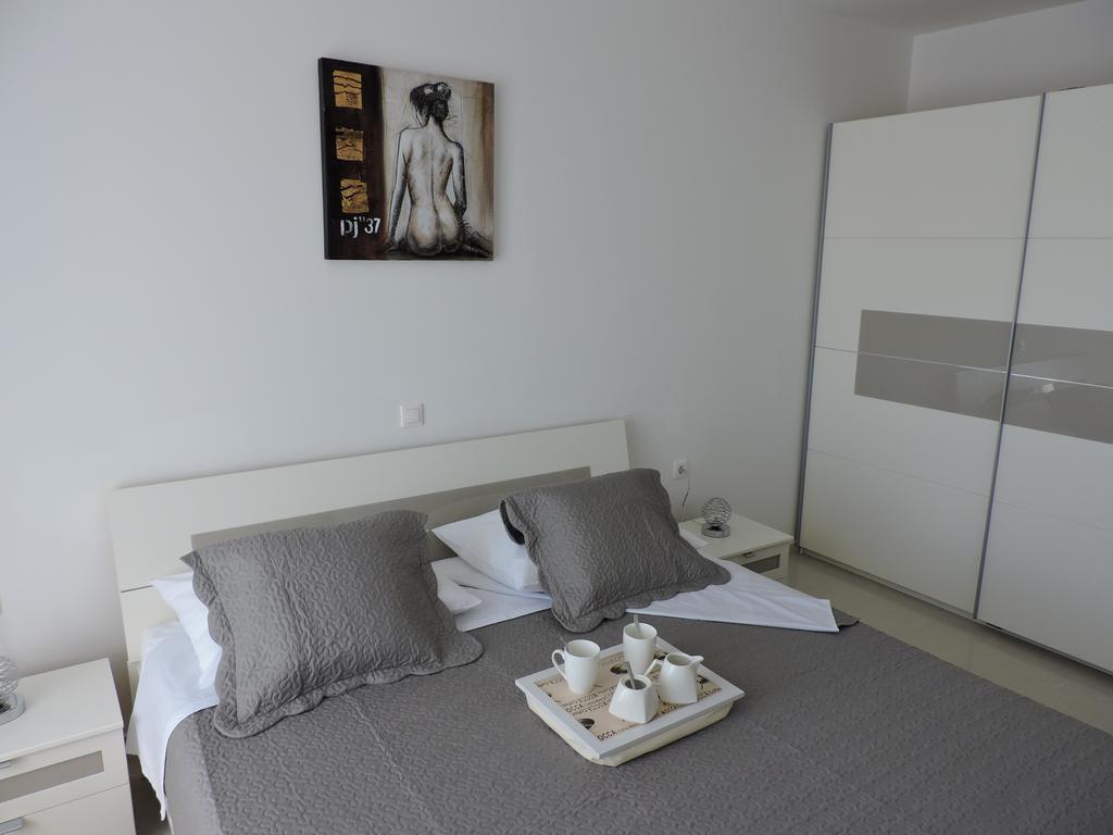 Apartments Villa Residenca Novi Vinodolski Εξωτερικό φωτογραφία