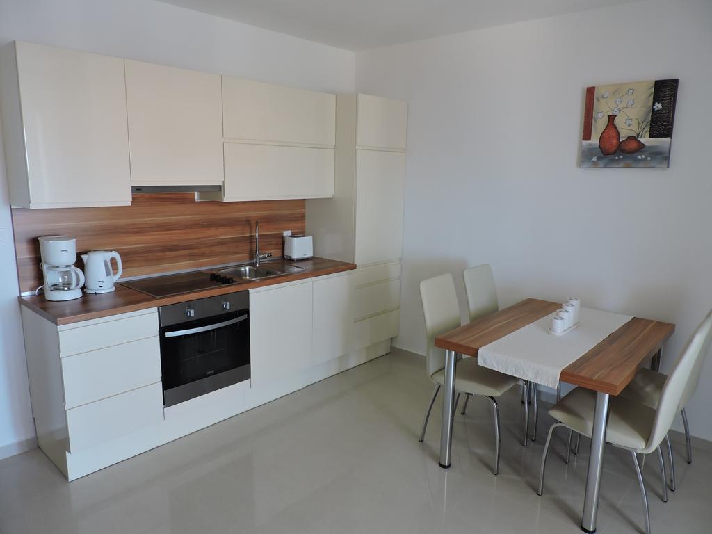 Apartments Villa Residenca Novi Vinodolski Εξωτερικό φωτογραφία
