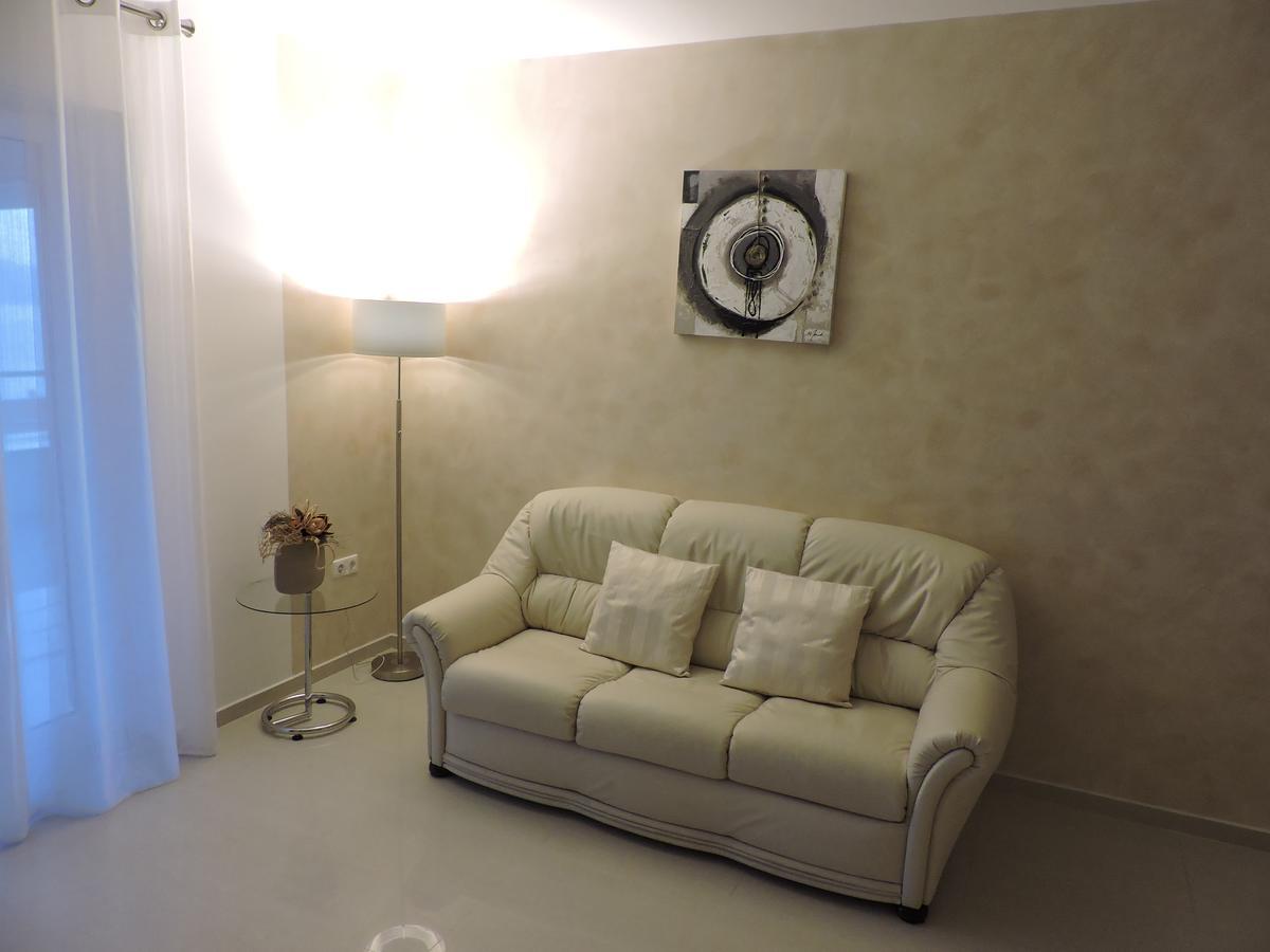 Apartments Villa Residenca Novi Vinodolski Εξωτερικό φωτογραφία